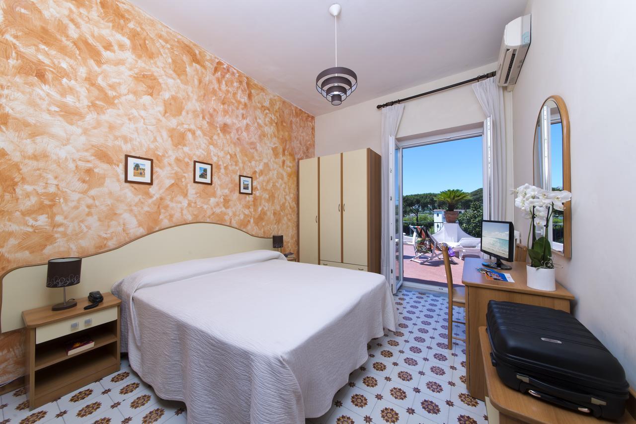 איסקיה Hotel Casa Di Meglio מראה חיצוני תמונה